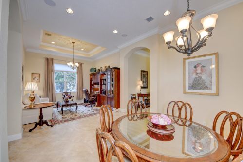 9800 Nuova Way, Fort Pierce FL 34986-2825 exterior