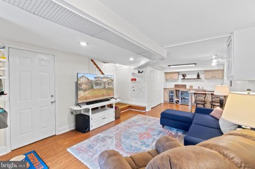 2010 Jackson St, Washington DC 20017-2954 exterior