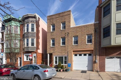 829 Catharine St, Philadelphia PA 19147-2716 exterior