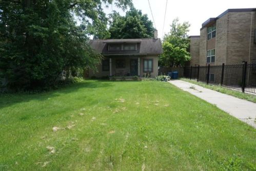 809 Lovell St, Kalamazoo, MI 49007-4503