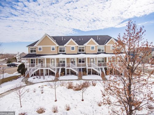 2954 Clover Ridge Dr, Chaska MN  55318-4565 exterior