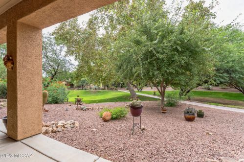 525 Aspenwood St, Green Valley AZ 85614-5976 exterior