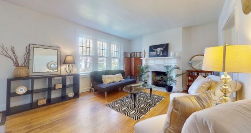 916 Farragut St, Pittsburgh PA 15206-2204 exterior