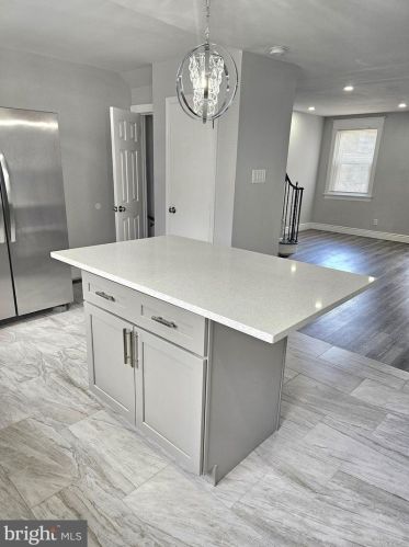 6545 Guyer Ave, Philadelphia PA 19142-2602 exterior