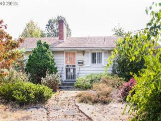 11122 Glisan St, Portland, OR 97220-2227