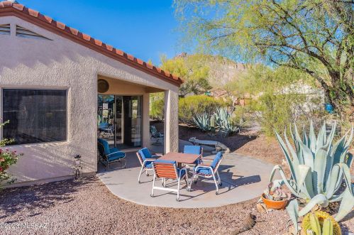 2651 Falcon View Dr, Tucson AZ  85713-4383 exterior