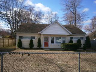 55 Groton St, Springfield MA  01129-1633 exterior