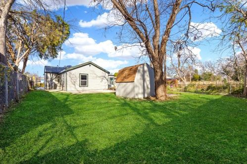 2850 Fls Dr, Dallas TX 75211-9008 exterior