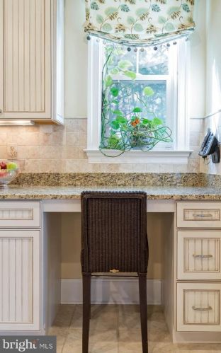 23084 Narrows Ln, Lewes DE 19958-3374 exterior