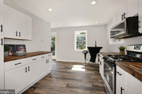 5020 Hanna Pl, Washington DC  20019-5818 exterior