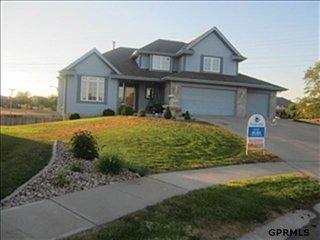 656 Coyote Cir, Omaha NE  68046-4395 exterior