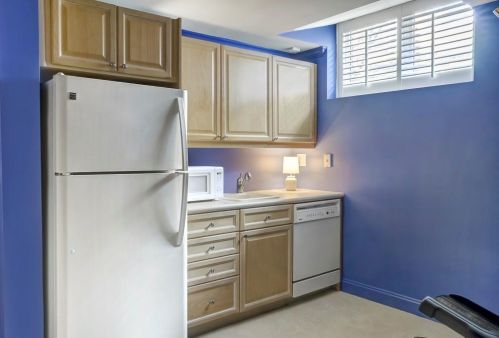 2485 Ellijay Dr, Atlanta GA 30319-3442 exterior