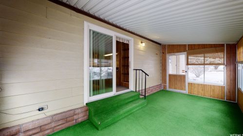 71 Alta Vw Way, Sandy UT 84070-3231 exterior