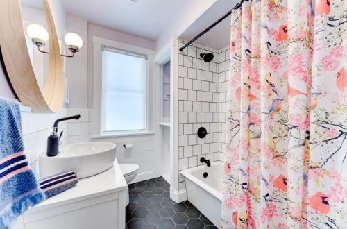 1311 Bellaire Pl, Pittsburgh PA 15226-1829 exterior