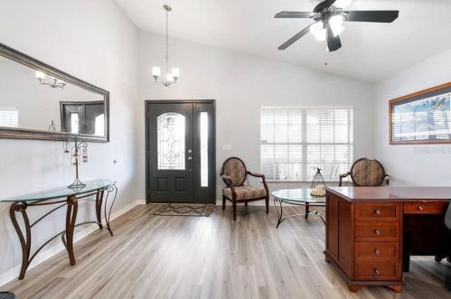 2722 Braddock St, Tampa FL 33607-1107 exterior