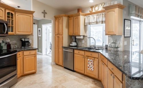 1221 31 St, Naples FL 34117-3102 exterior