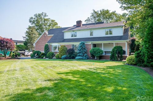 1847 Woodland Ave, Edison, NJ 08820-1035