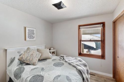 14329 Ebony Ln, Saint Paul MN 55124-6444 exterior