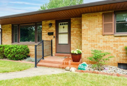 2019 Bloomfield Ave, Kalamazoo, MI 49001-5212