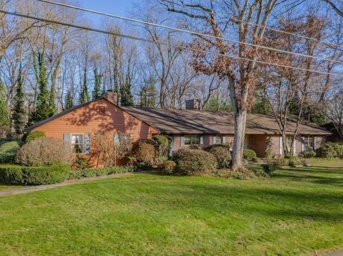 55 Shady Side Dr, Springfield, MA 01106-2145