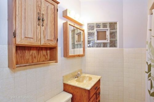 4306 Greenview Ave, Chicago IL  60613-1210 exterior