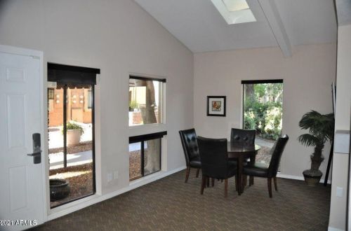 3825 Camelback Rd, Phoenix AZ 85018-2643 exterior