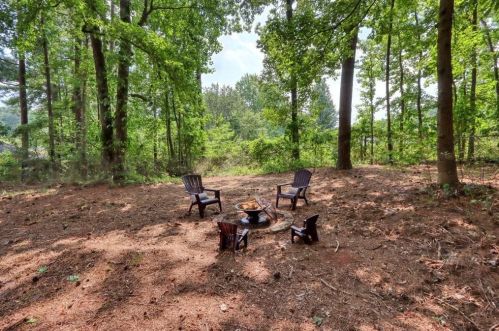 3416 Highland Pne Way, Duluth GA 30096-3881 exterior