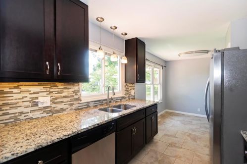 2690 Blackforest Dr, Saint Louis MO 63129-4728 exterior