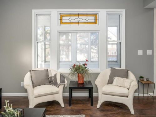 896 6 St, Saint Paul MN 55106-4503 exterior