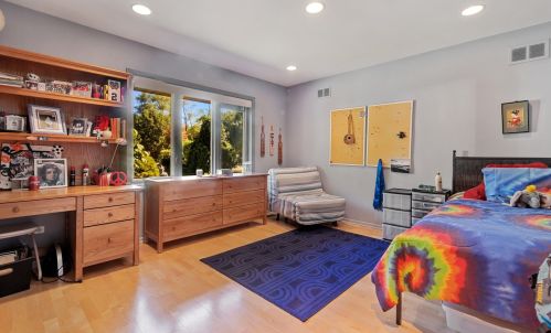 6461 Longmeadow Ave, Chicago IL 60712-3205 exterior