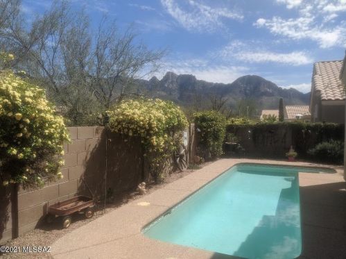 1439 Ganymede Dr, Tucson, AZ 85737-3483