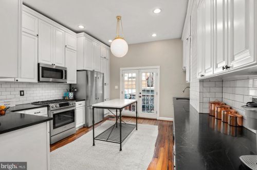 42 Quincy Pl, Washington DC 20001-1107 exterior