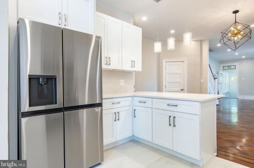 5132 12 St, Philadelphia PA 19123-1103 exterior