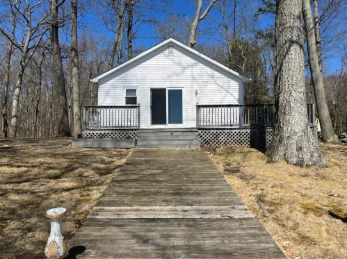 2 Deepwood Dr, Exeter CT  06249-2116 exterior