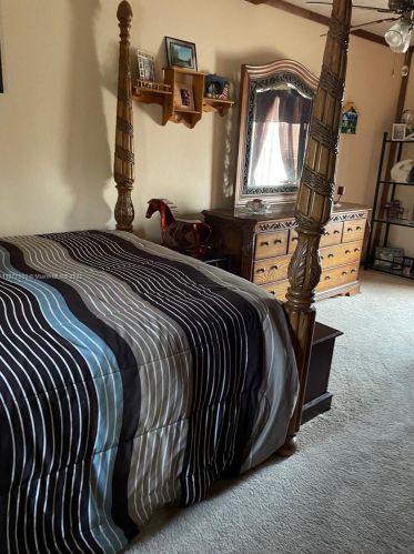 2810 Delaware Ave, Fort Pierce FL 34950-3974 exterior