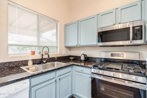 6476 David Dr, Tucson AZ 85730-1813 exterior