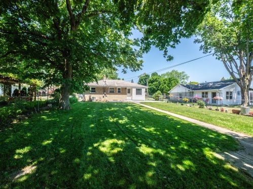 10529 Garfield Ave, Milwaukee WI 53208-1434 exterior