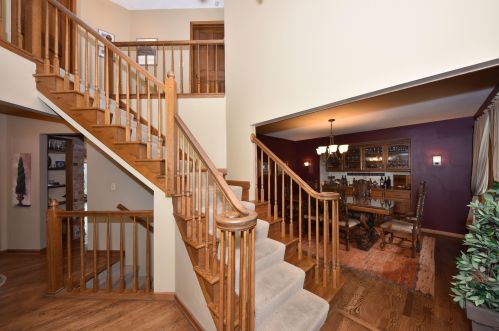 6945 Tesch Ave, Milwaukee WI 53220-2417 exterior