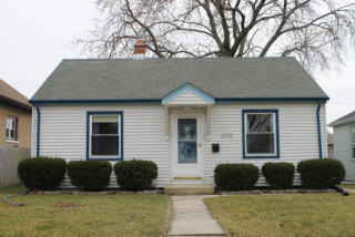 4020 5th St, Milwaukee, WI 53207-4330