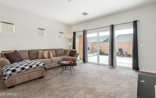 8216 4 Ave, Phoenix AZ 85041-5743 exterior