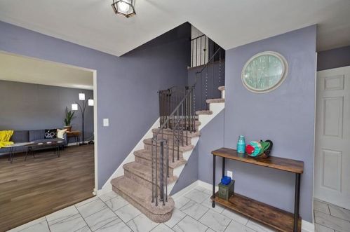 2187 Garrick Dr, Pittsburgh PA  15235-5034 exterior