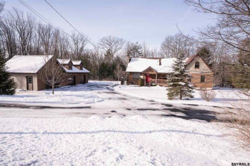 177 Reynolds Rd, Schenectady, NY 12306-5713