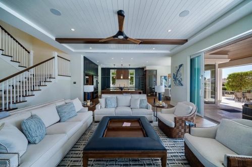 1660 Dolphin Ct, Naples FL 34102-1523 exterior