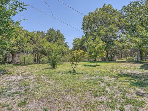 2700 Dunbarton Dr, Austin TX 78723-2235 exterior