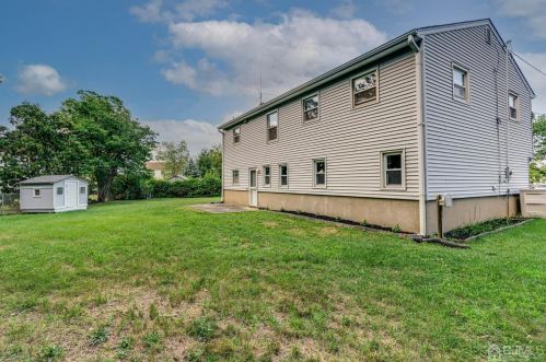 6 Kim Ct, Old Bridge NJ 08857-3405 exterior