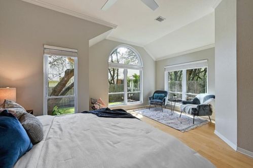 6405 Abilene Trl, Austin TX 78749-2845 exterior