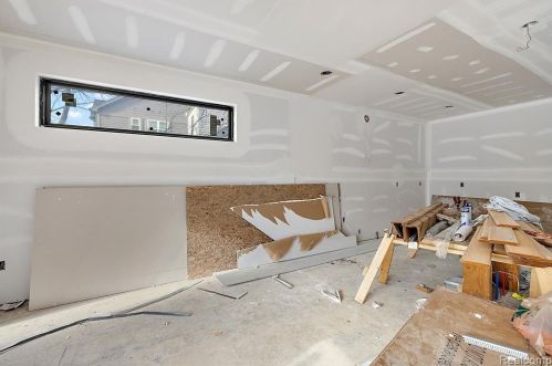 1852 Holland St, Bham MI 48009-6856 exterior