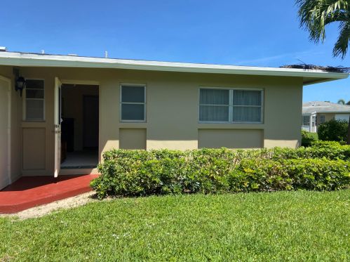 1718 Circle Dr, Boynton Beach FL 33435-2572 exterior