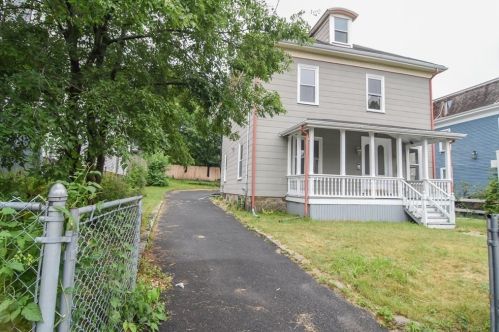 39 Clifford St, Boston MA exterior