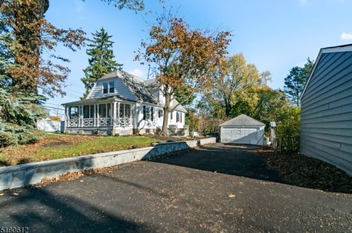 110 Northfield Ave, Town Center NJ  07052-5319 exterior